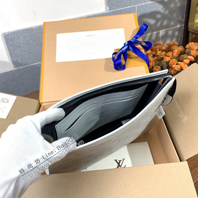 LV專櫃2023新款升級版男士手包 M30420白 路易威登Pochette Voyage中號手拿包 dn1039